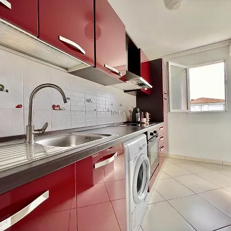 Bel Apt Avec Terrasse Et Piscine By Weekome Apartman *