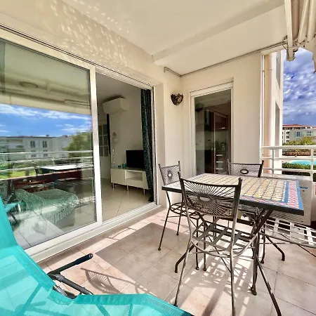 Bel Apt Avec Terrasse Et Piscine By Weekome 아파트
