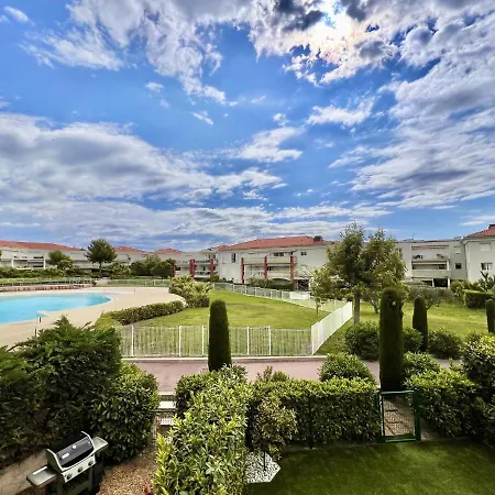 Bel Apt Avec Terrasse Et Piscine By Weekome 아파트 *